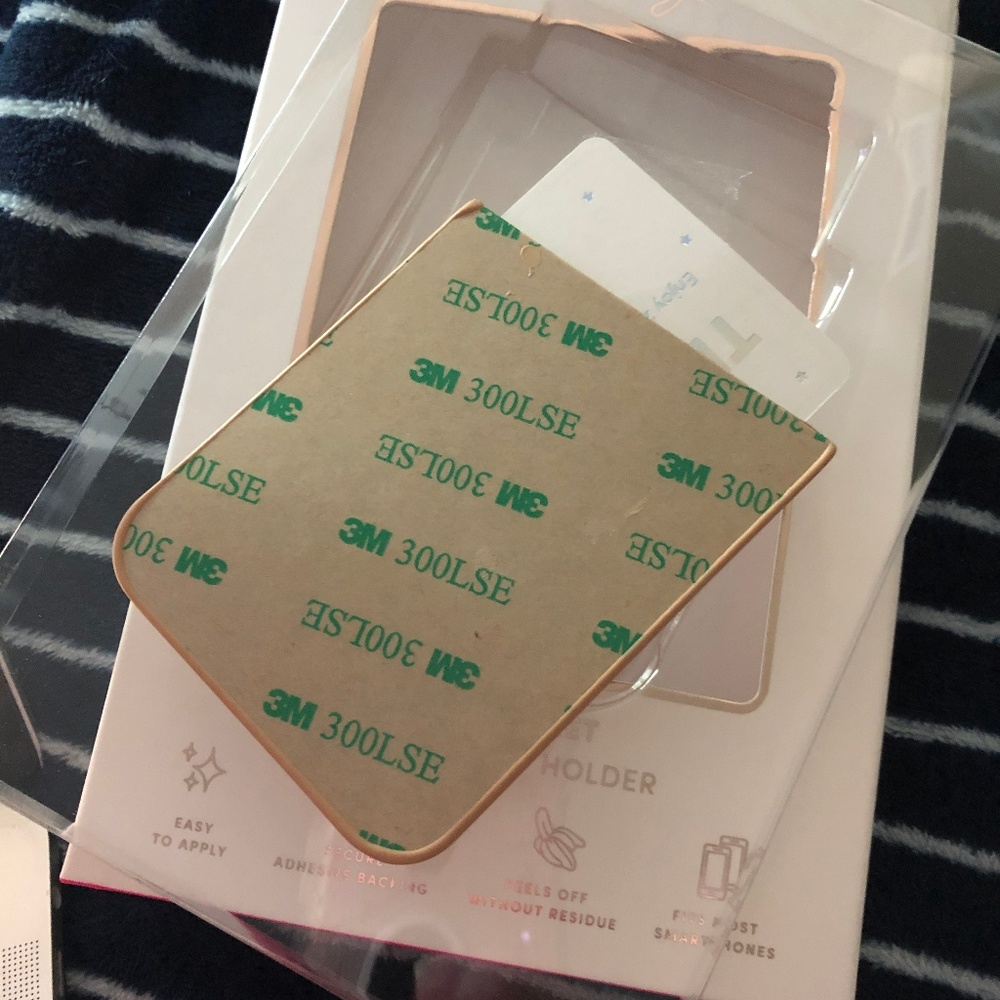 CASERY ROSE GOLD COLOR PHONE POCKET NEW - Picture 3 of 7